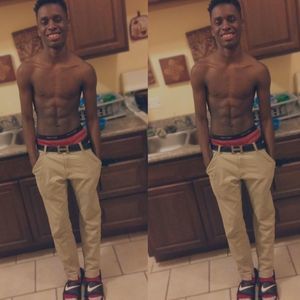 Meet your Posher, Deandre